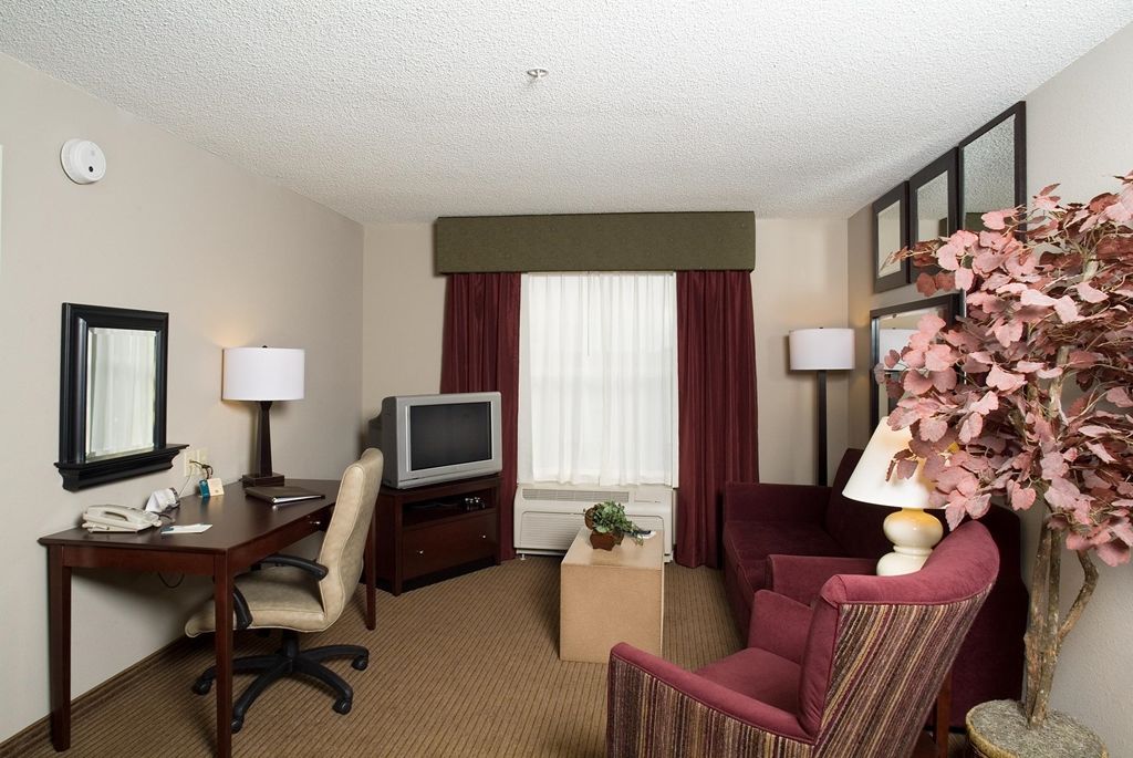 Homewood Suites By Hilton Indianapolis Northwest Стая снимка
