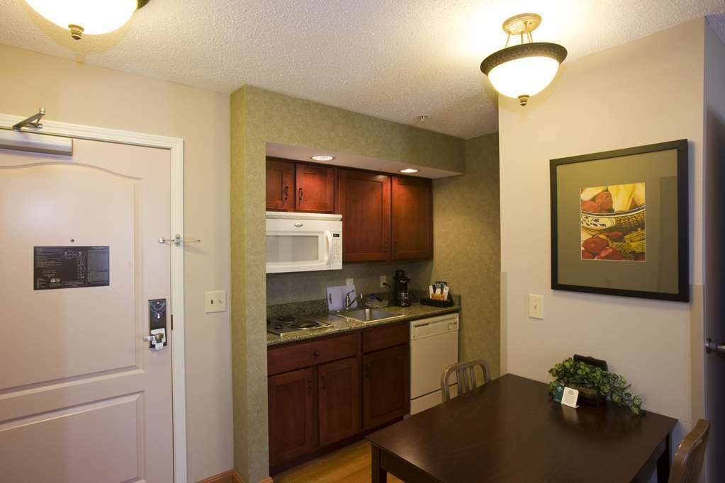 Homewood Suites By Hilton Indianapolis Northwest Стая снимка