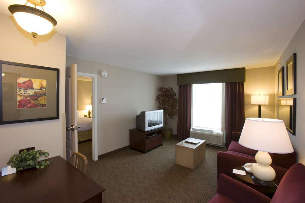 Homewood Suites By Hilton Indianapolis Northwest Стая снимка